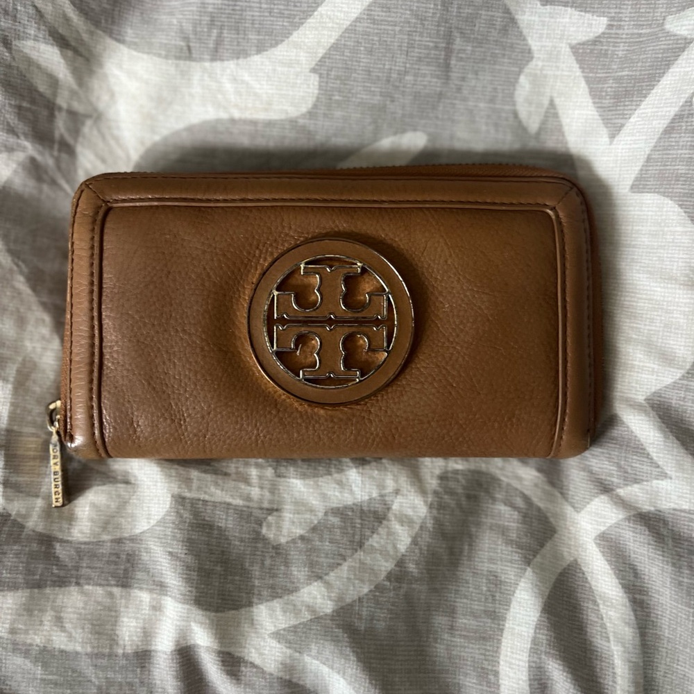 Tory Burch Brown Leather Wallet